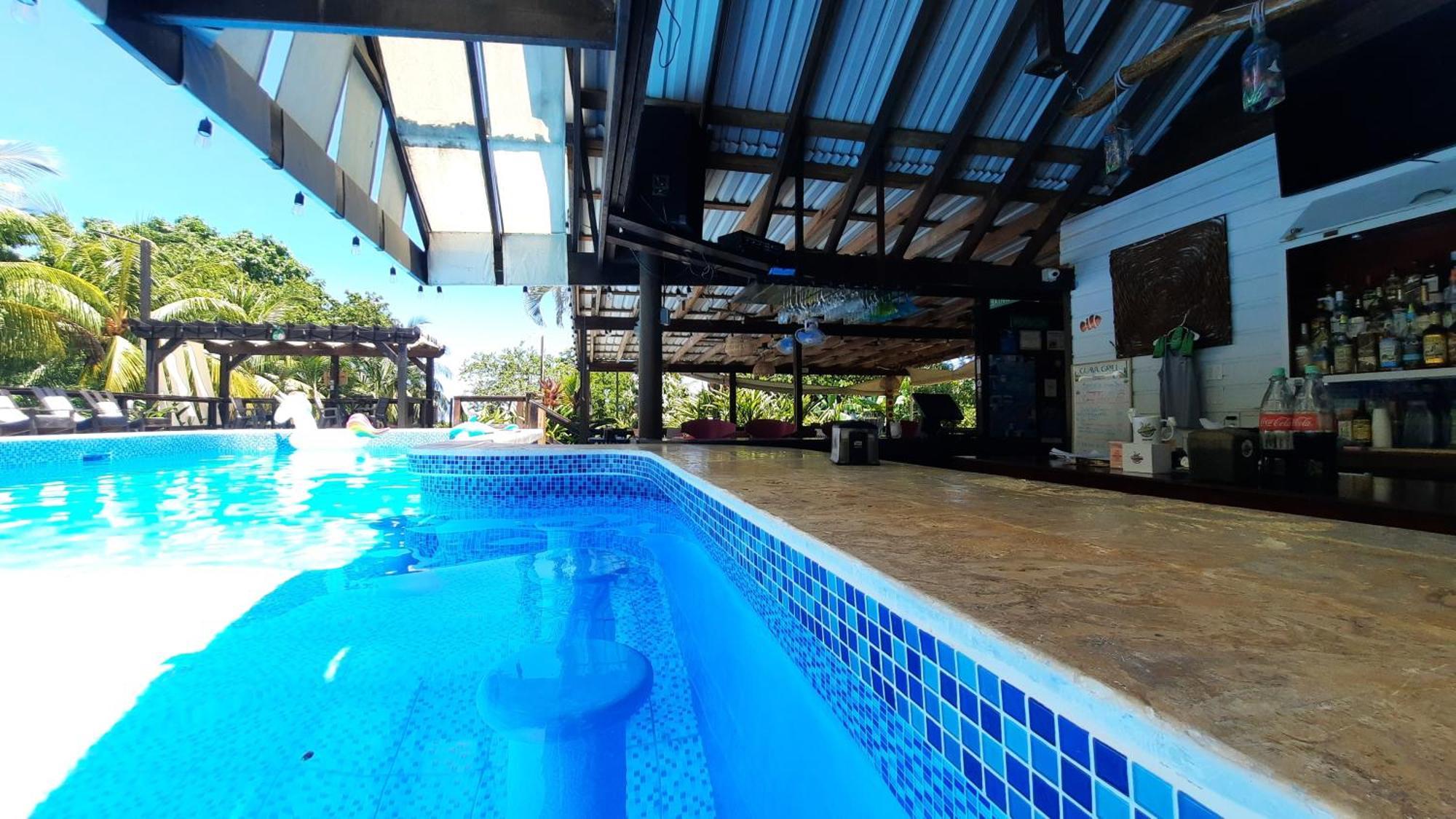 Guava Grove Resort & Villas Sandy Bay Eksteriør billede