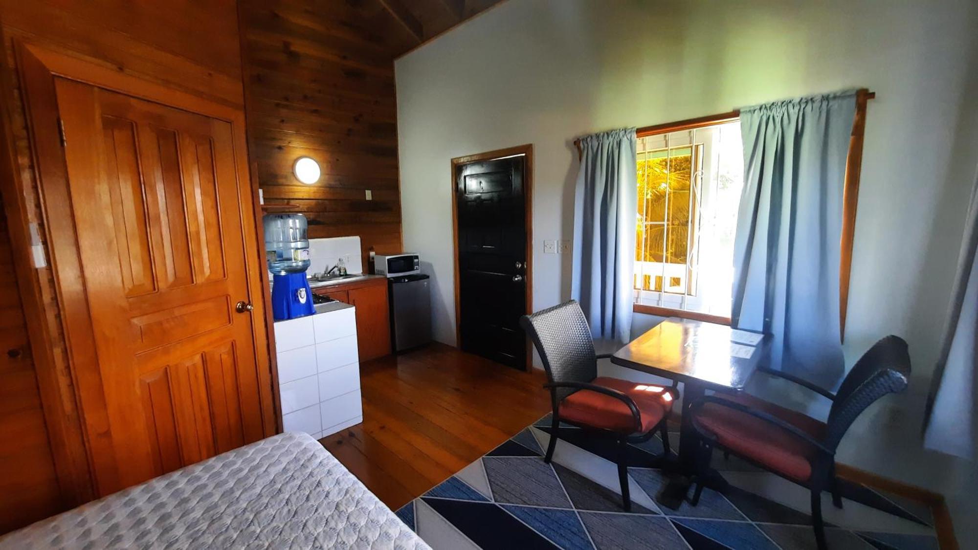 Guava Grove Resort & Villas Sandy Bay Eksteriør billede